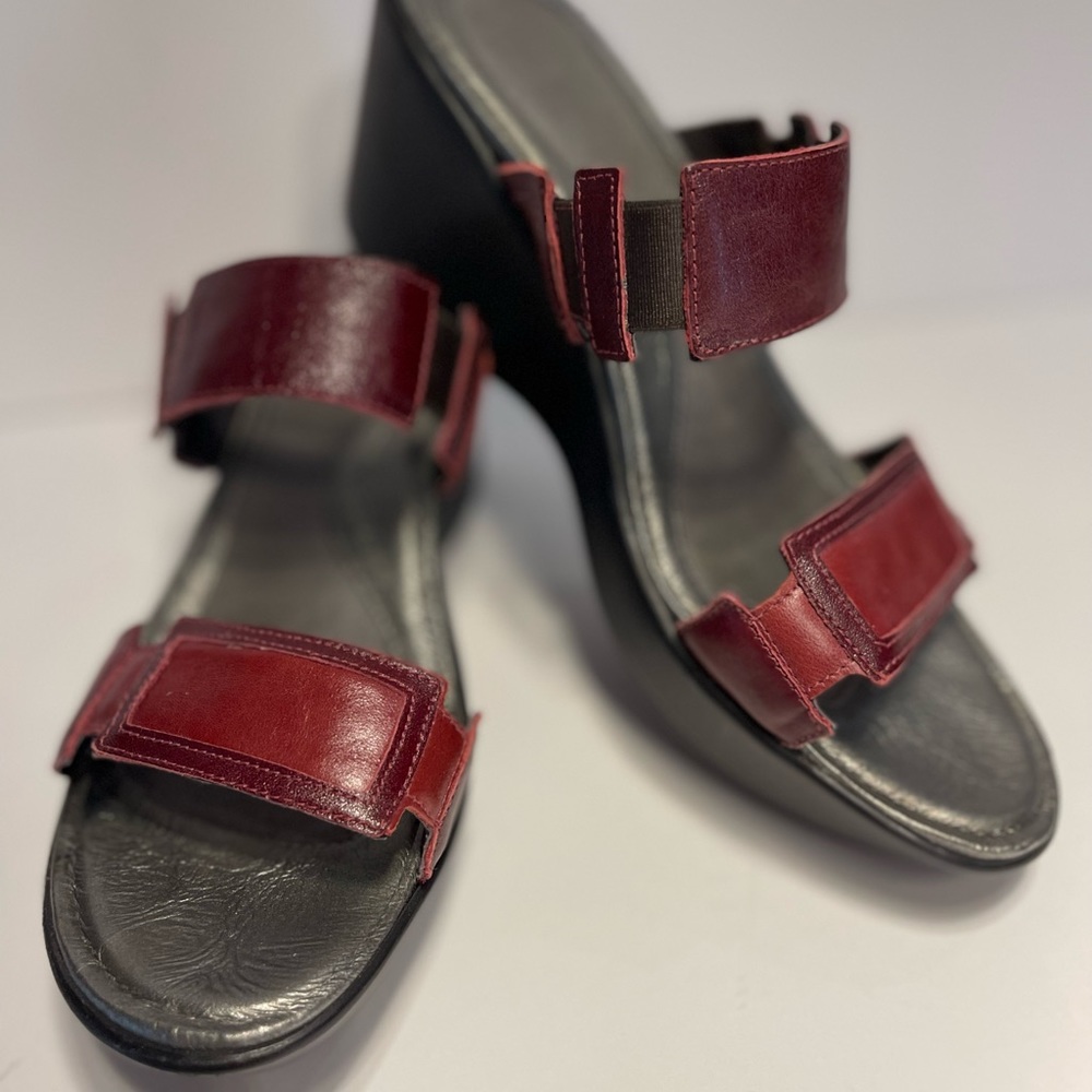 NAOT Treasure Merlot Wedge